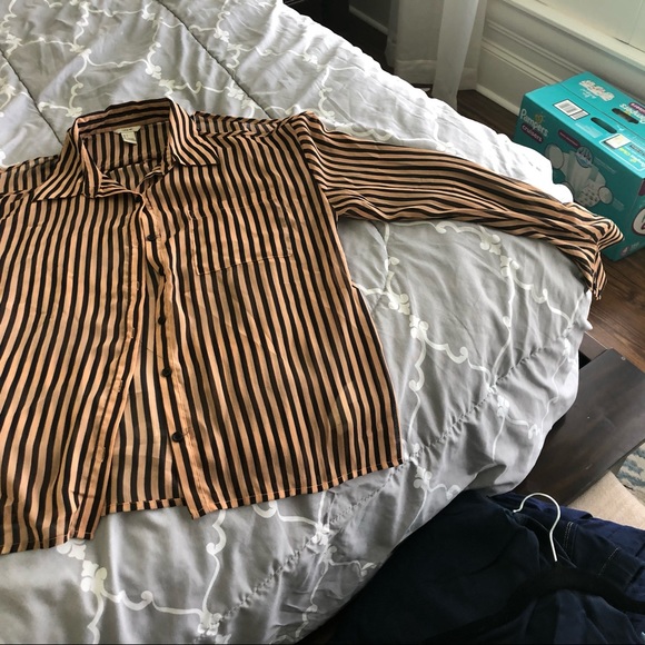 Blouse with shoulders out - Picture 2 of 7